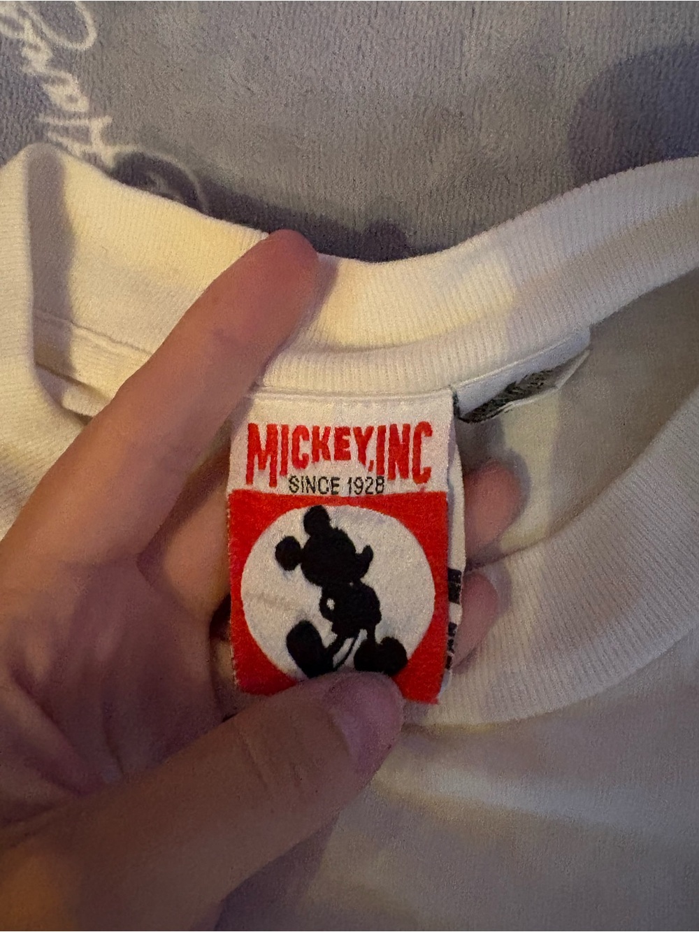 VINTAGE DISNEY ANTIQUE CROPPED TSHIRT - Picture 2 of 3